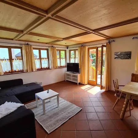 Apartamento By Toni - Ferienwohnung Mit Garten In *