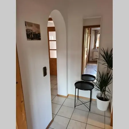 Apartment By Toni - Ferienwohnung Mit Garten In